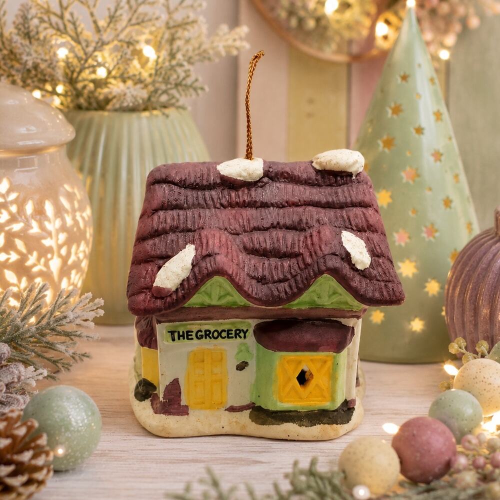 🎄🏡Vintage 1991 Readers Digest 📖The Grocer 😋Christmas Village House Ornament